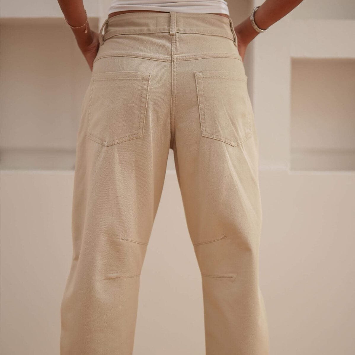 Airy Mid-Rise Barrel Jeans - Image 10