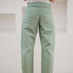 Airy Mid-Rise Barrel Jeans - Image 3