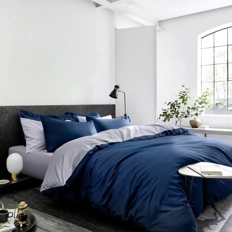 The Luxor Collection Bedding Set