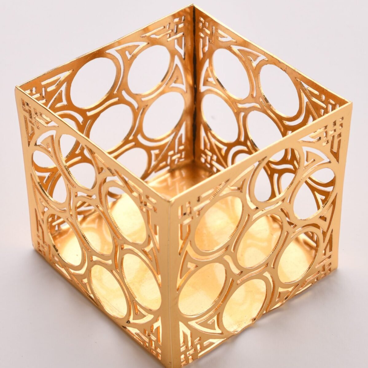Timeless Circles Candle Holder - Image 2