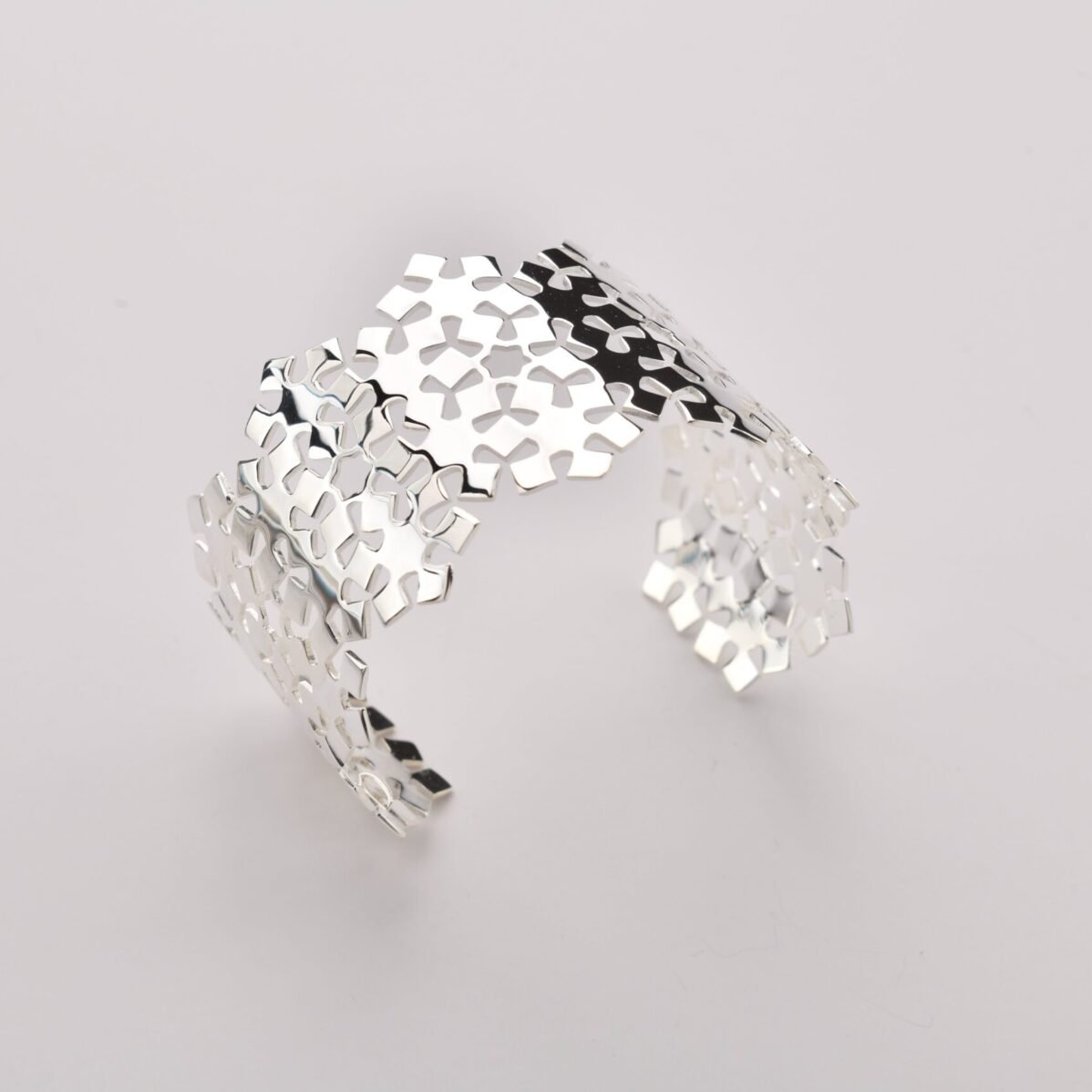 Dancing Lozenges Solid Bracelet - Image 2