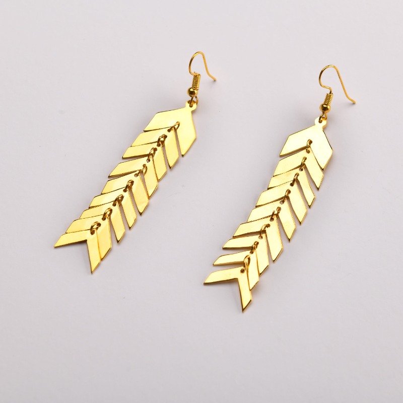 Barquq Chevron Dangling Earrings