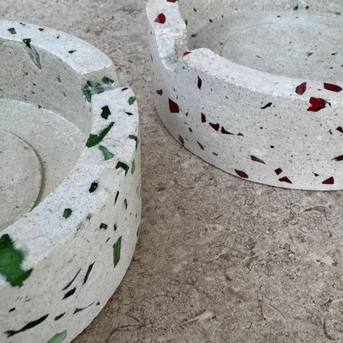 Round Ashtray - Image 3