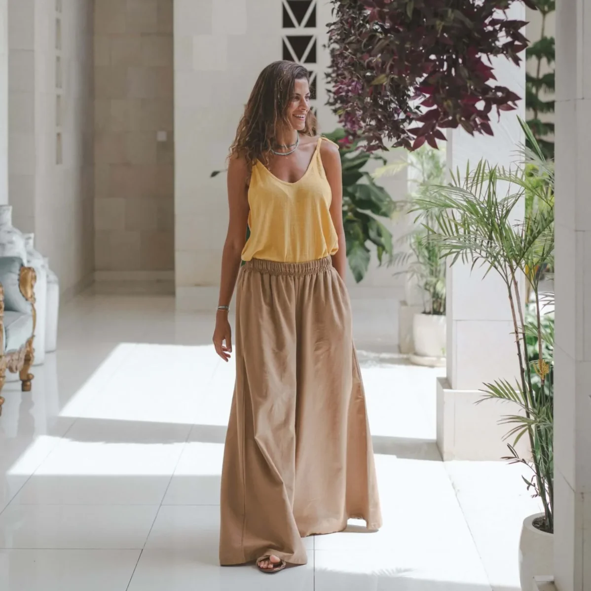 V Shape Top - Image 7