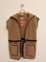 The Sleeveless Wrap Crop Jacket - Image 2